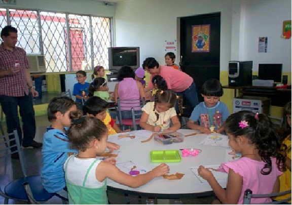 Cursos y talleres para niños, Biblioteca Pública de Guadalupe